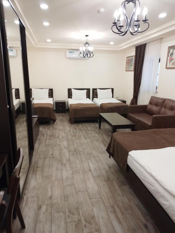 Boutique Living Hotel Erivan Exterior foto